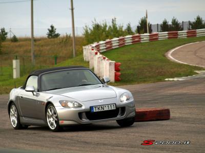 s2000_33.jpg