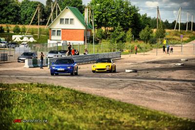 s2000_017.jpg