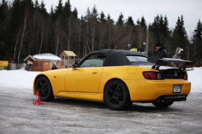 s2000slalom3.jpg